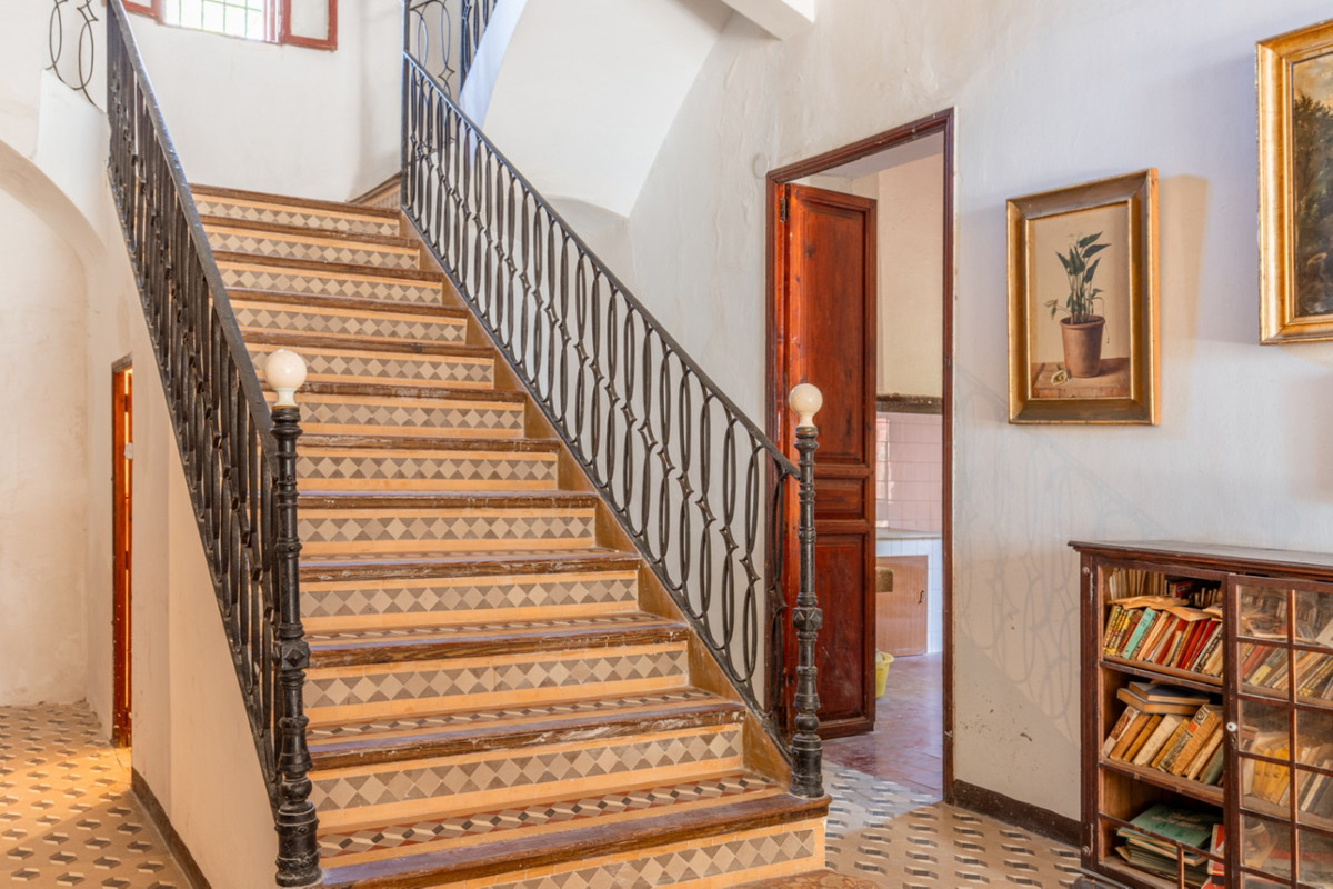 Se vende Villa - Chalet de 6 dormitorios en Costa Blanca, Alicante, España