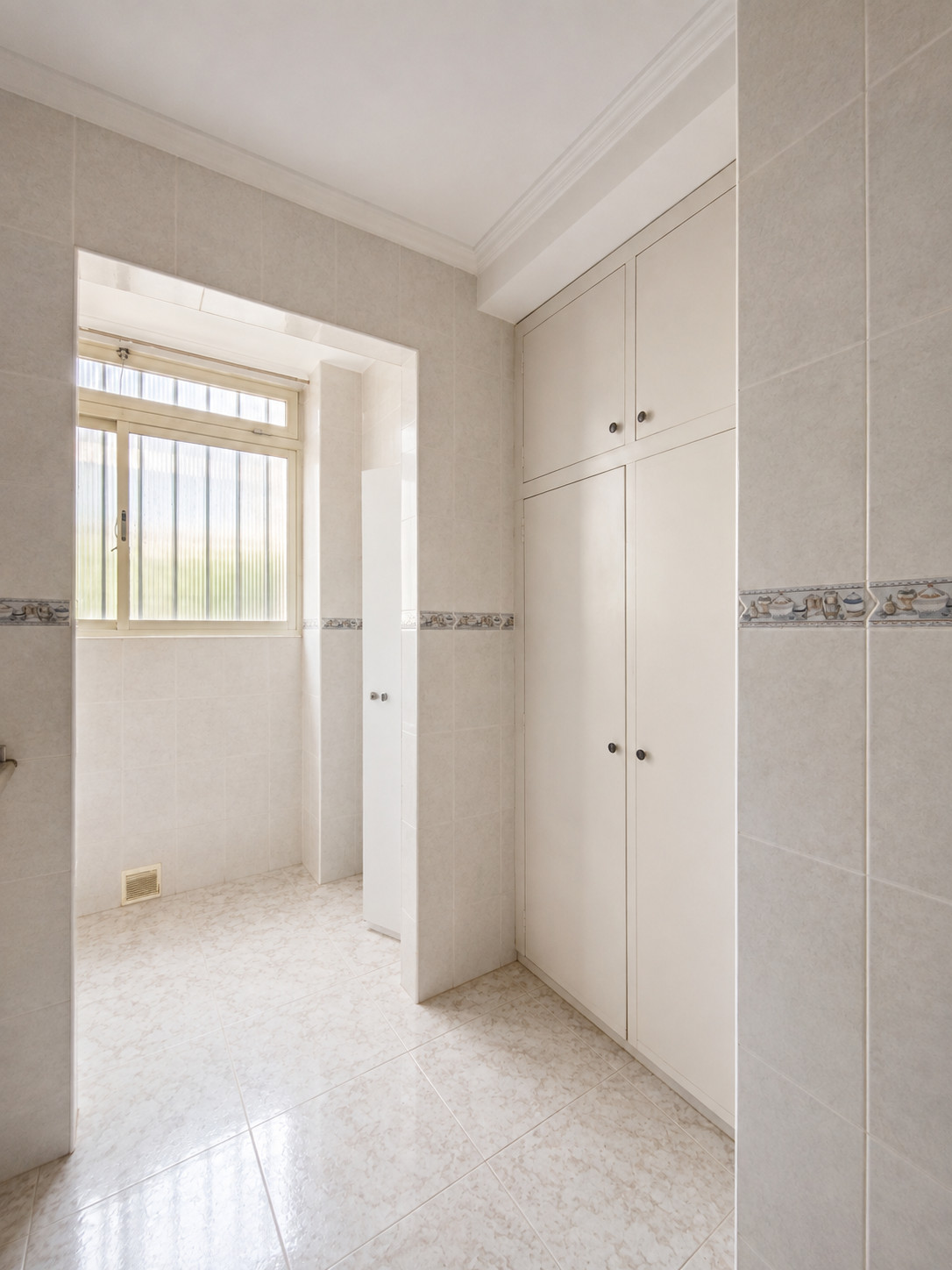 Se vende Apartamento Planta Media de 3 dormitorios en Costa Del Sol, Málaga, España