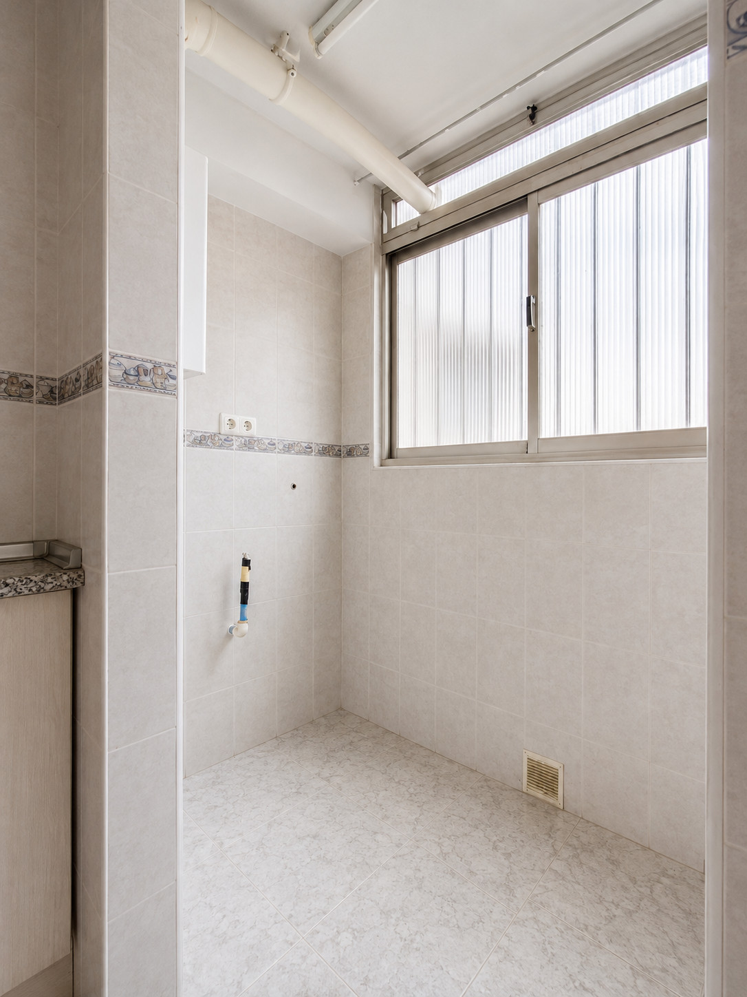 Se vende Apartamento Planta Media de 3 dormitorios en Costa Del Sol, Málaga, España