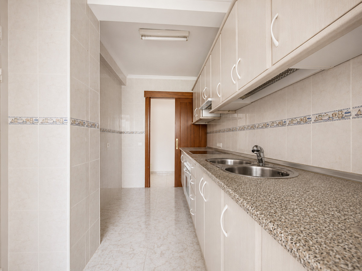 Se vende Apartamento Planta Media de 3 dormitorios en Costa Del Sol, Málaga, España