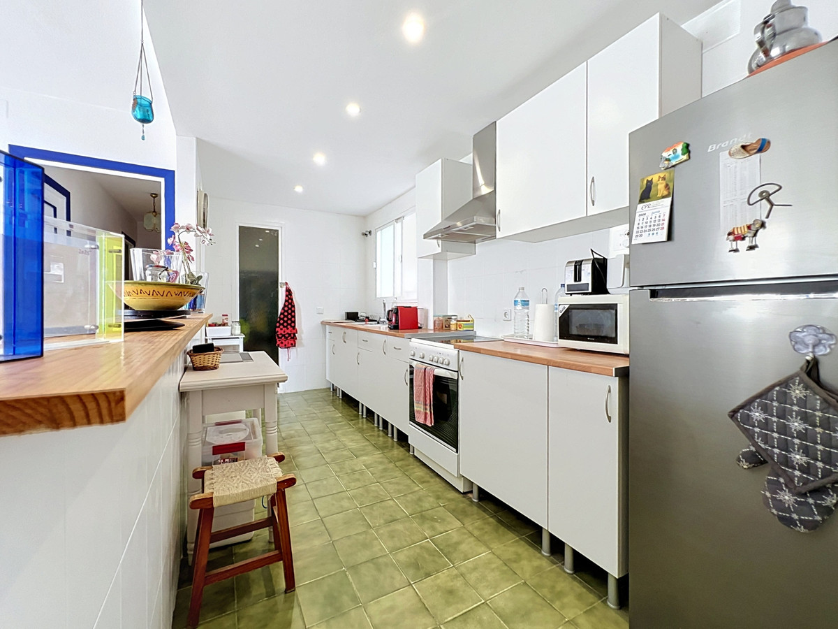 Se vende Apartamento Planta Media de 2 dormitorios en Costa Del Sol, Málaga, España