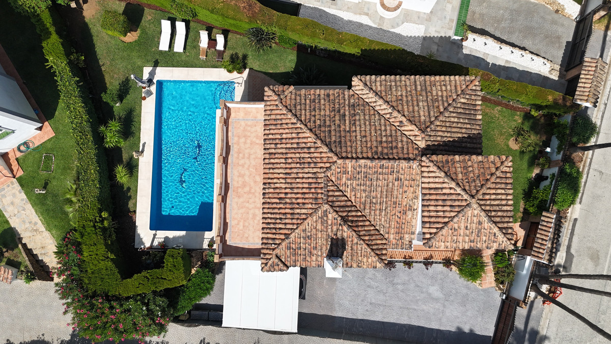 Se vende Villa - Chalet de 4 dormitorios en Costa Del Sol, Málaga, España