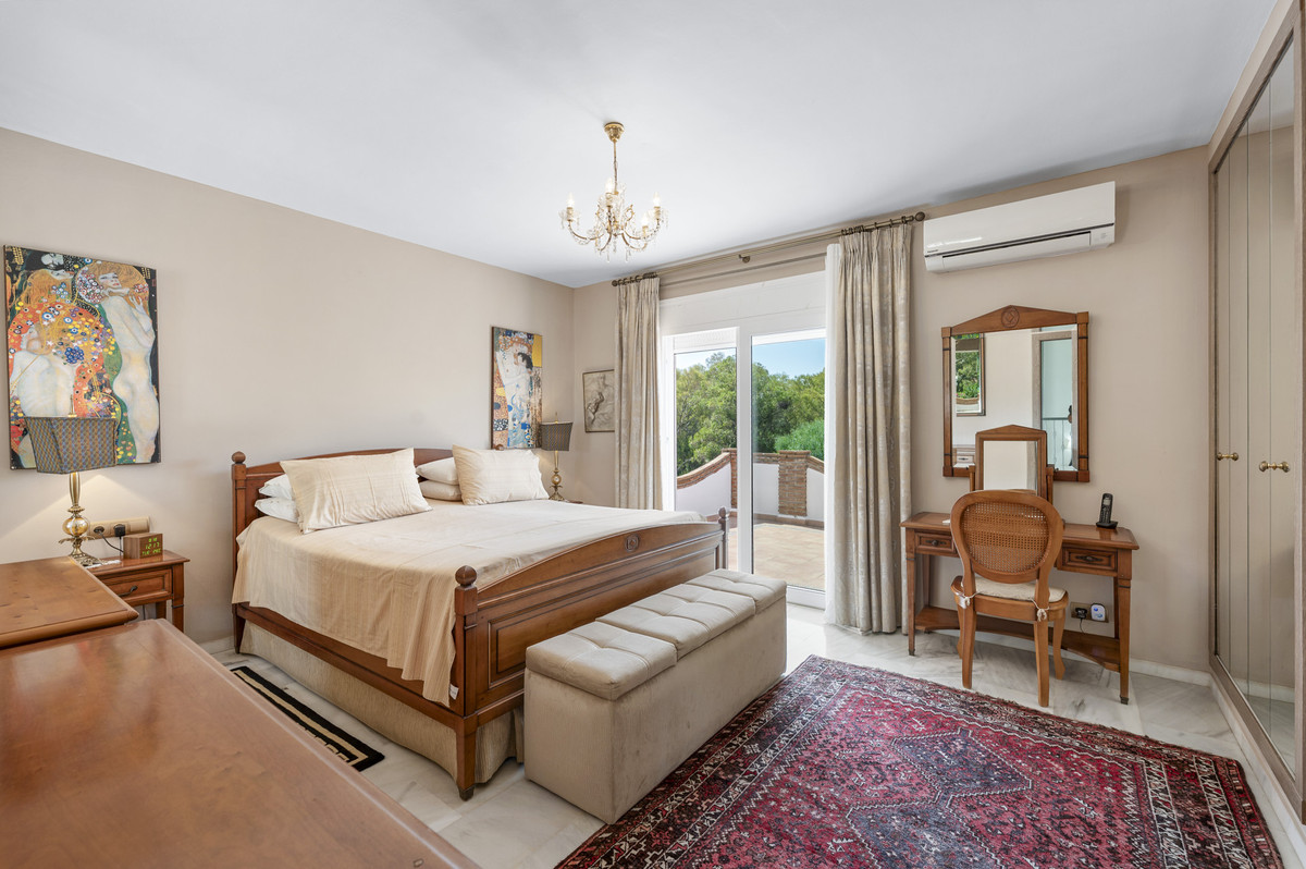Se vende Villa - Chalet de 4 dormitorios en Costa Del Sol, Málaga, España