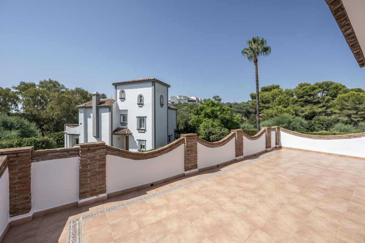 Se vende Villa - Chalet de 4 dormitorios en Costa Del Sol, Málaga, España