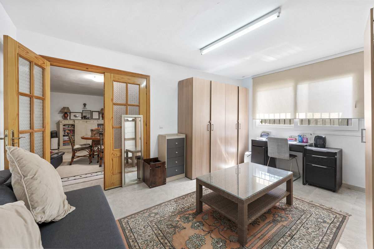 Se vende Villa - Chalet de 4 dormitorios en Costa Del Sol, Málaga, España