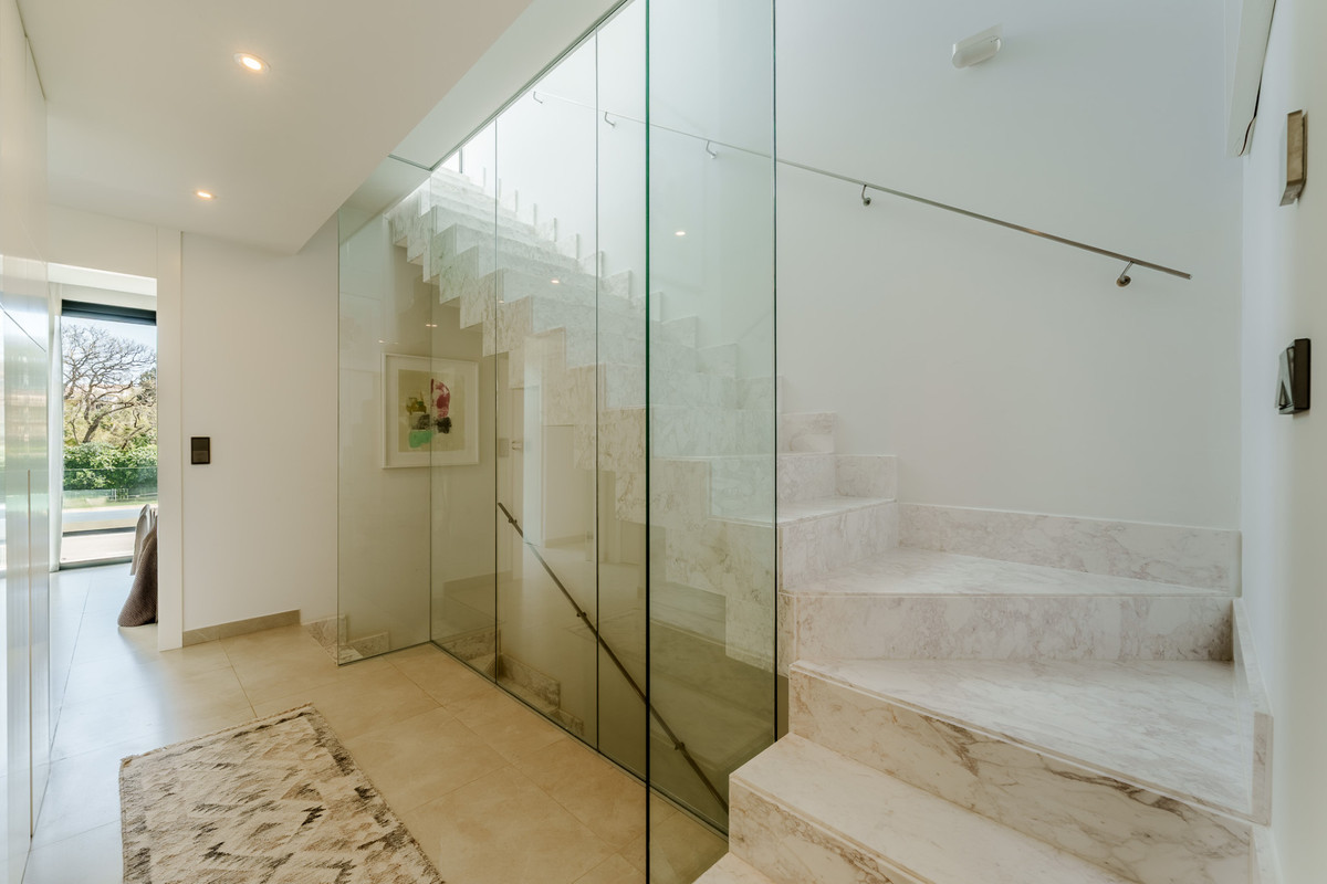 5 Bed Townhouse for sale in Puerto Banús Costa Del Sol, Málaga, Spain