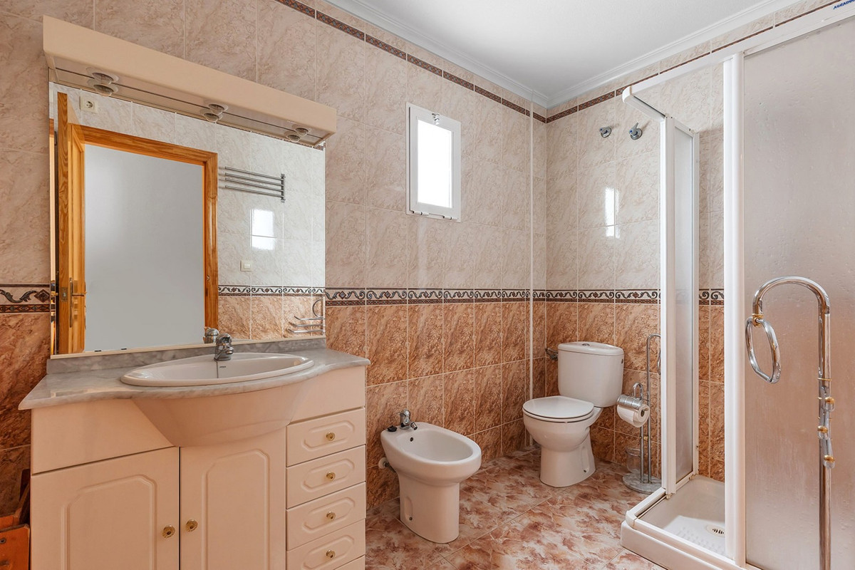 Se vende Apartamento Planta Baja de 2 dormitorios en Costa Blanca, Alicante, España