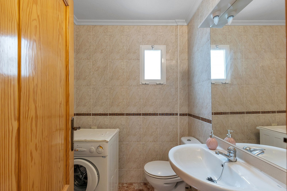 Se vende Apartamento Planta Baja de 2 dormitorios en Costa Blanca, Alicante, España