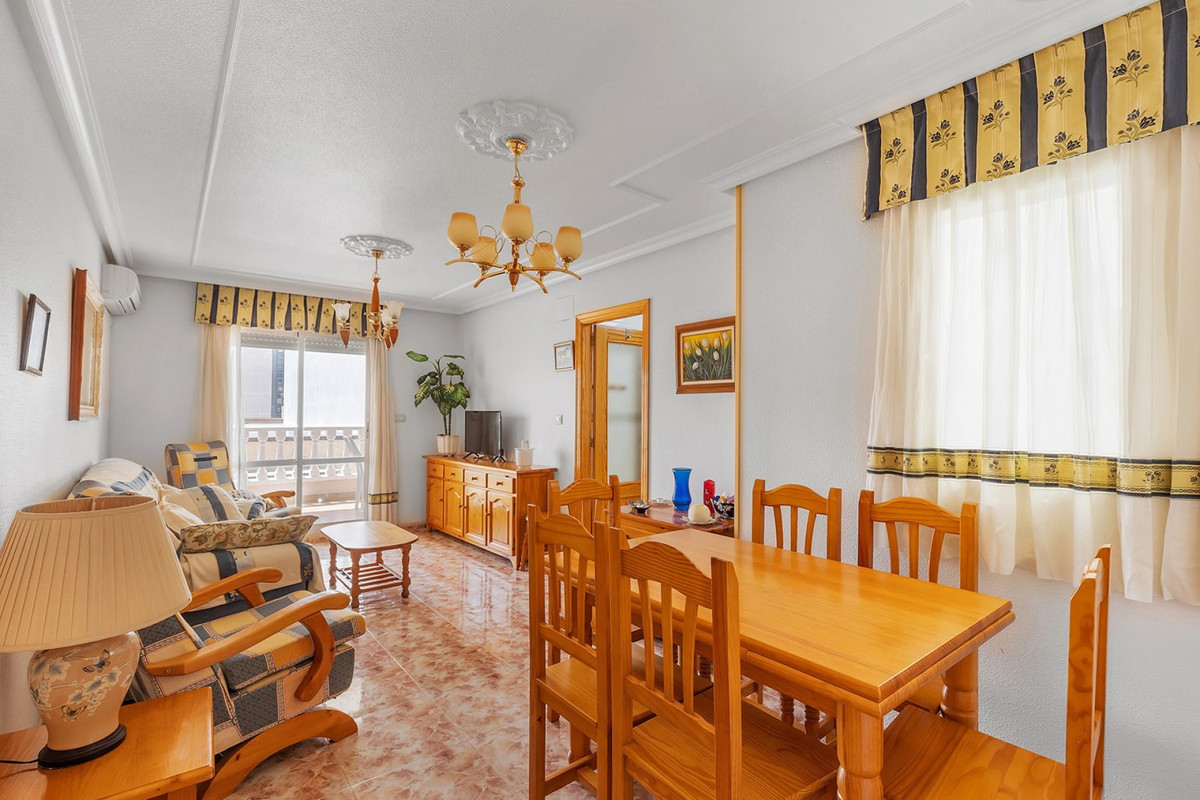 Se vende Apartamento Planta Baja de 2 dormitorios en Costa Blanca, Alicante, España