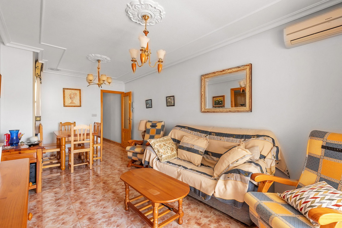 Se vende Apartamento Planta Baja de 2 dormitorios en Costa Blanca, Alicante, España