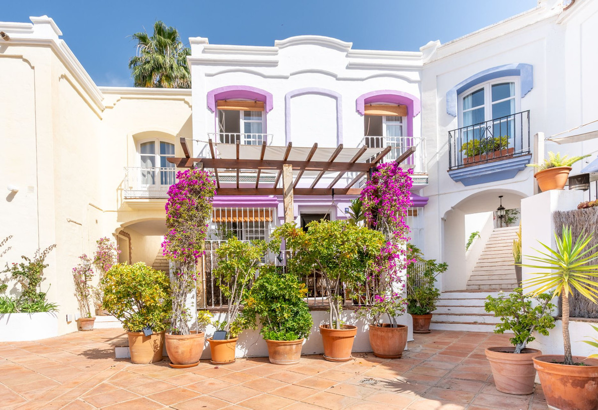 Se vende Adosada de 2 dormitorios en Costa Del Sol, Málaga, España