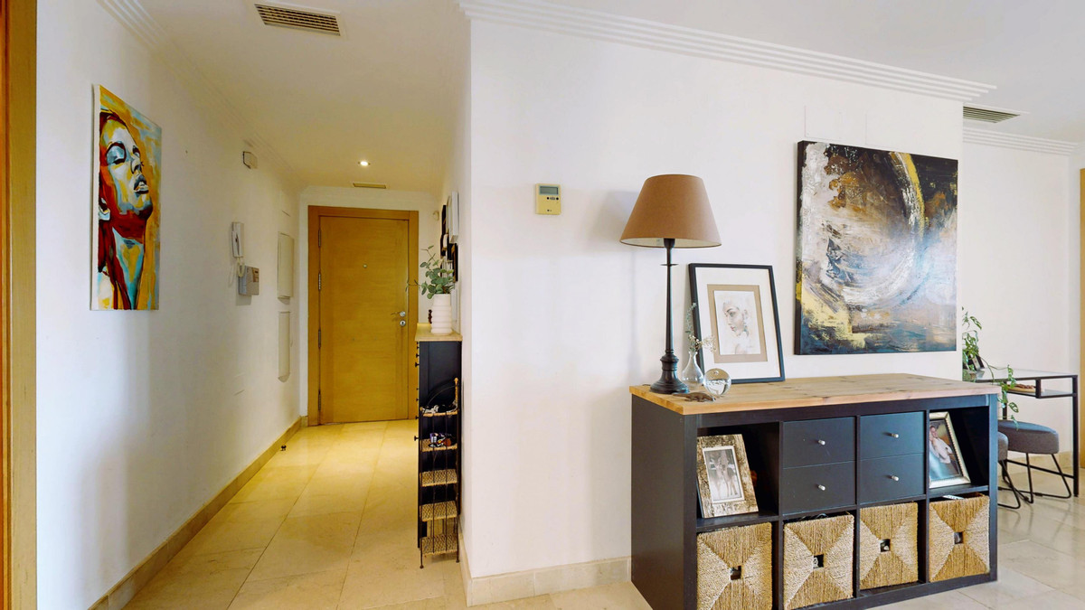 3 Bed Apartment for sale in El Paraiso Costa Del Sol, Málaga, Spain