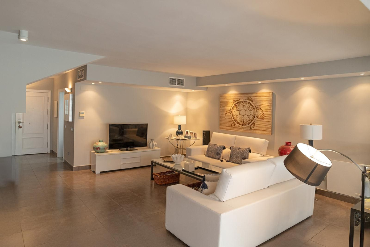 4 Bed Townhouse for sale in San Pedro De Alcántara Costa Del Sol, Málaga, Spain