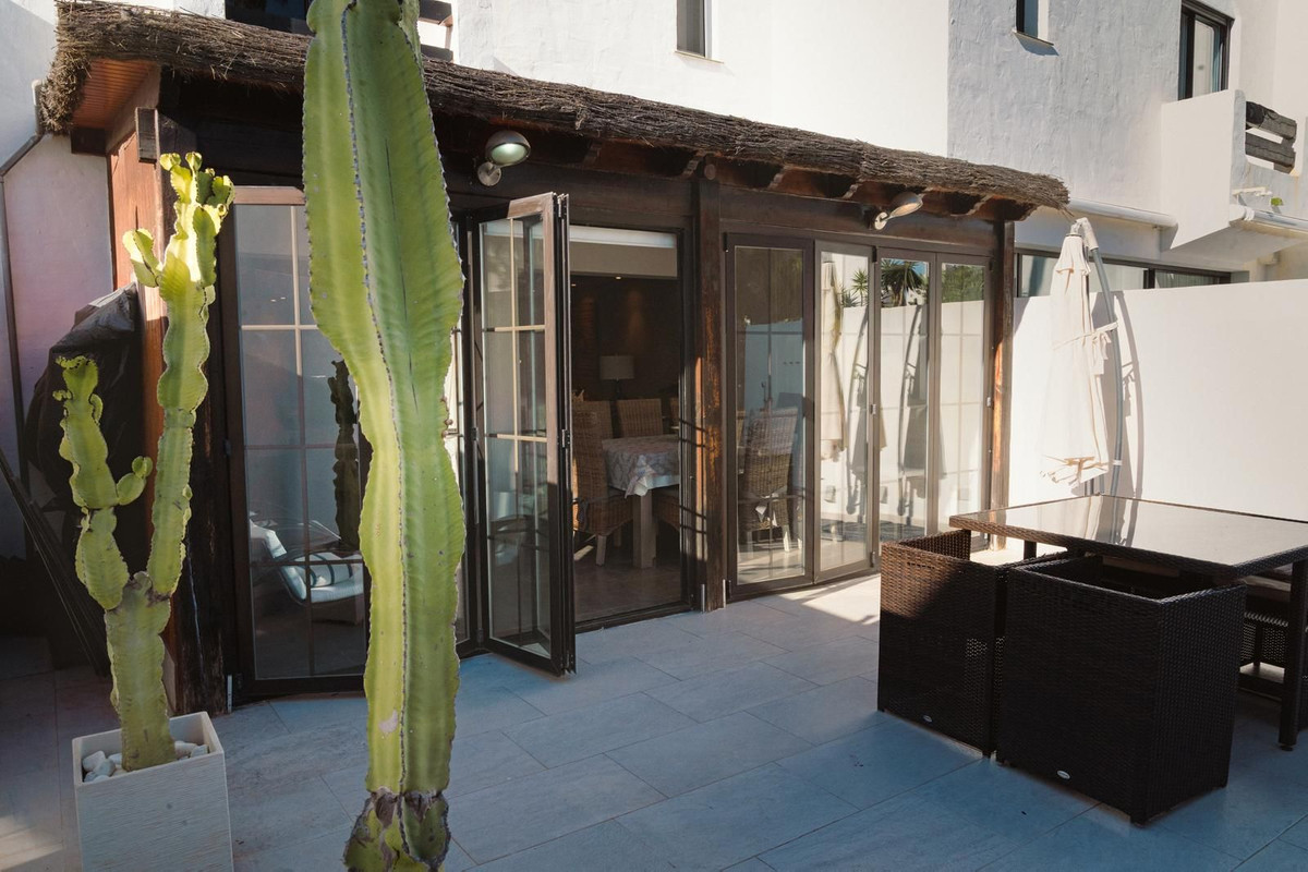 4 Bed Townhouse for sale in San Pedro De Alcántara Costa Del Sol, Málaga, Spain