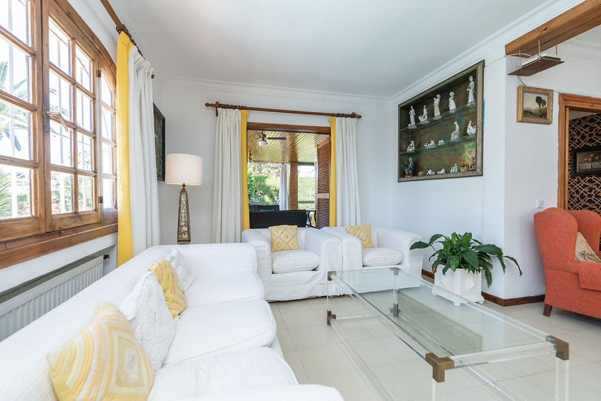 Se vende Villa - Chalet de 7 dormitorios en Costa Del Sol, Málaga, España