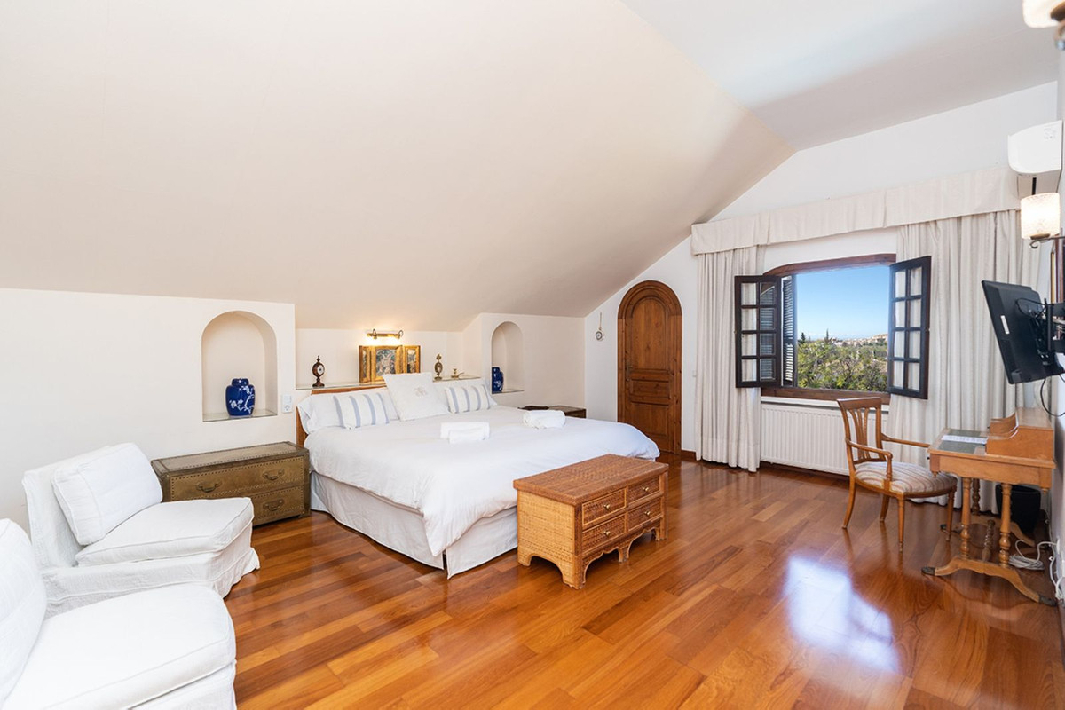 Se vende Villa - Chalet de 7 dormitorios en Costa Del Sol, Málaga, España