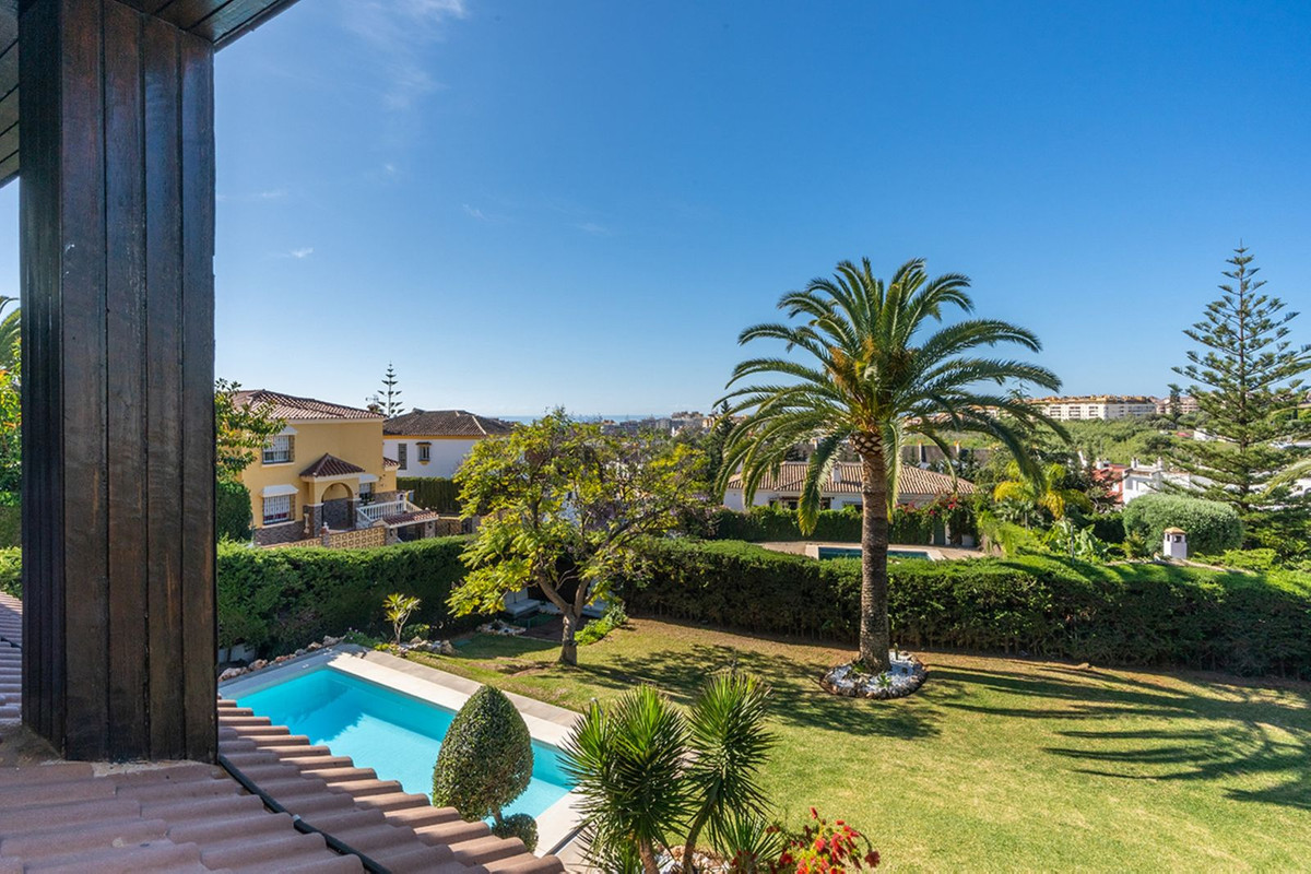 Se vende Villa - Chalet de 7 dormitorios en Costa Del Sol, Málaga, España