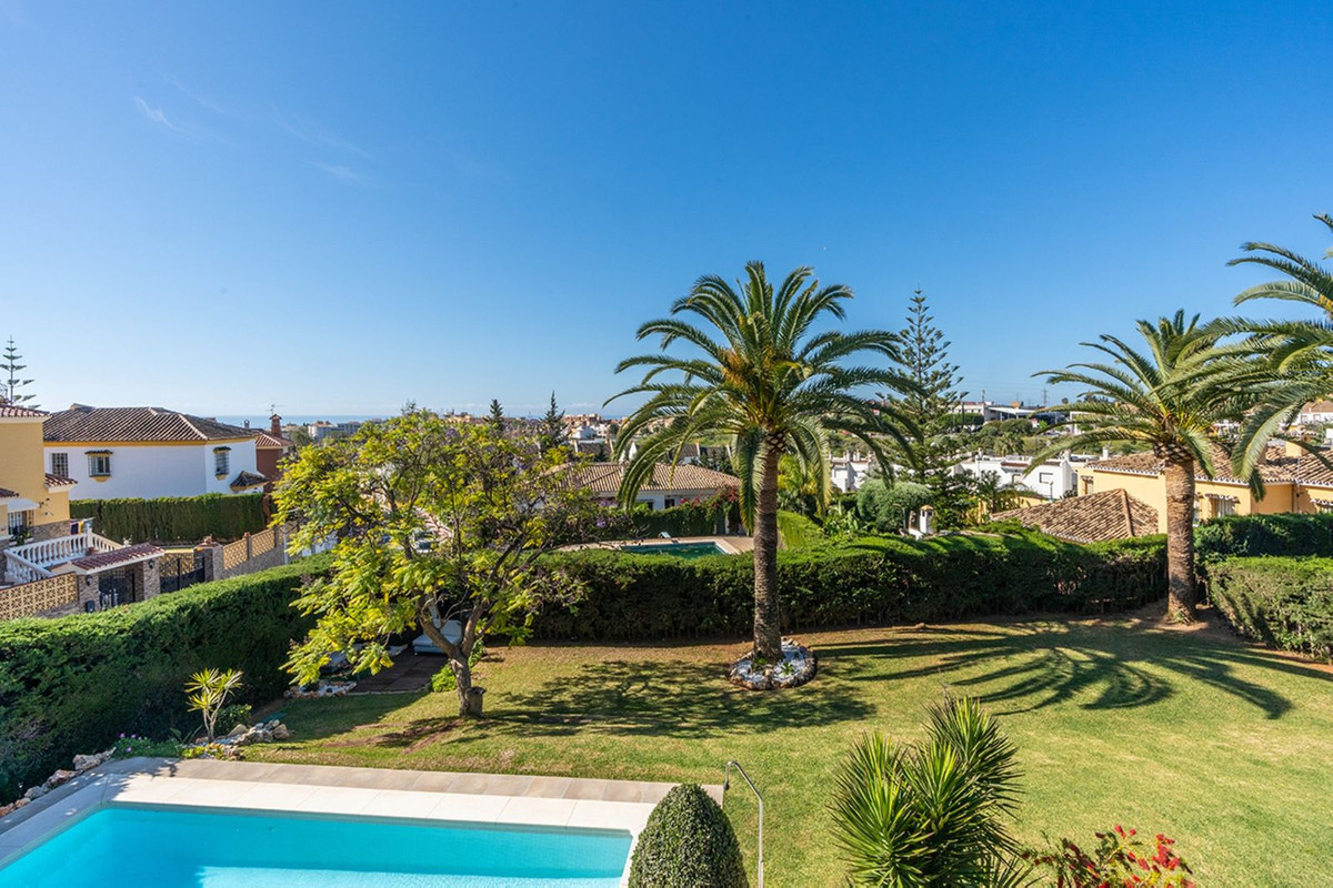 Se vende Villa - Chalet de 7 dormitorios en Costa Del Sol, Málaga, España