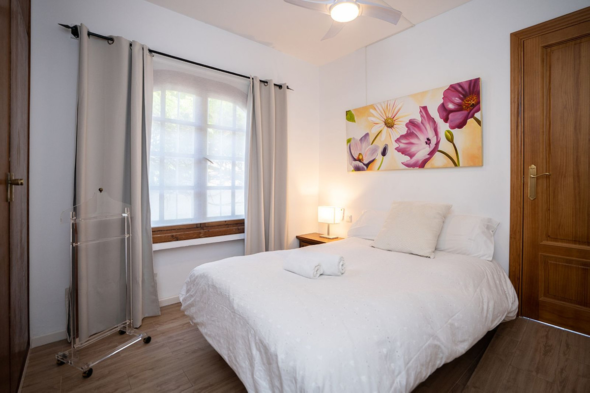 Se vende Villa - Chalet de 7 dormitorios en Costa Del Sol, Málaga, España