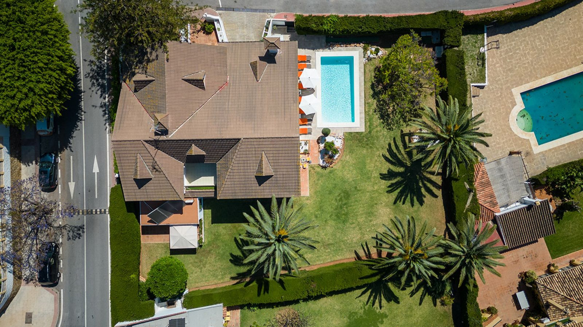Se vende Villa - Chalet de 7 dormitorios en Costa Del Sol, Málaga, España