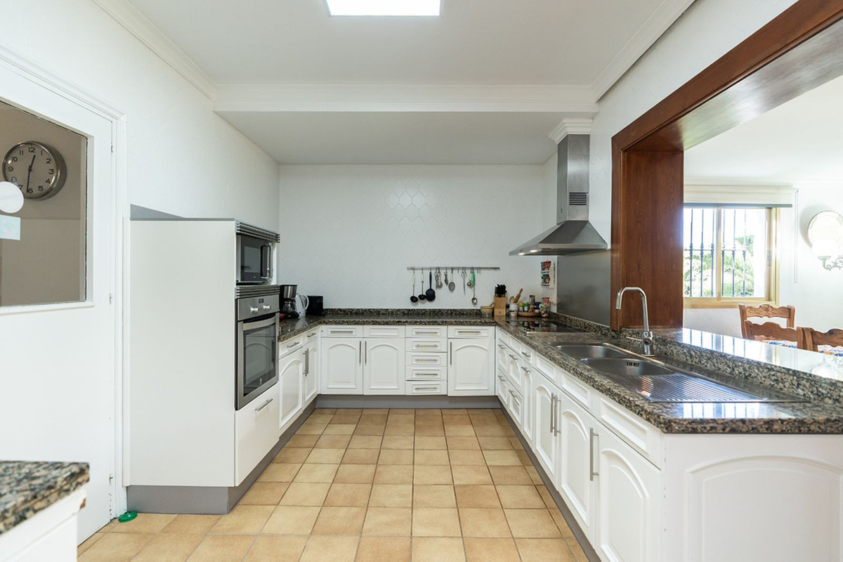 Se vende Villa - Chalet de 7 dormitorios en Costa Del Sol, Málaga, España