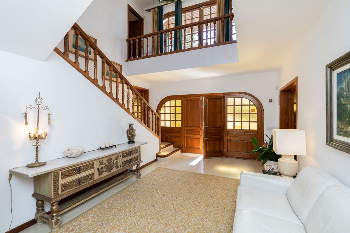 Se vende Villa - Chalet de 7 dormitorios en Costa Del Sol, Málaga, España