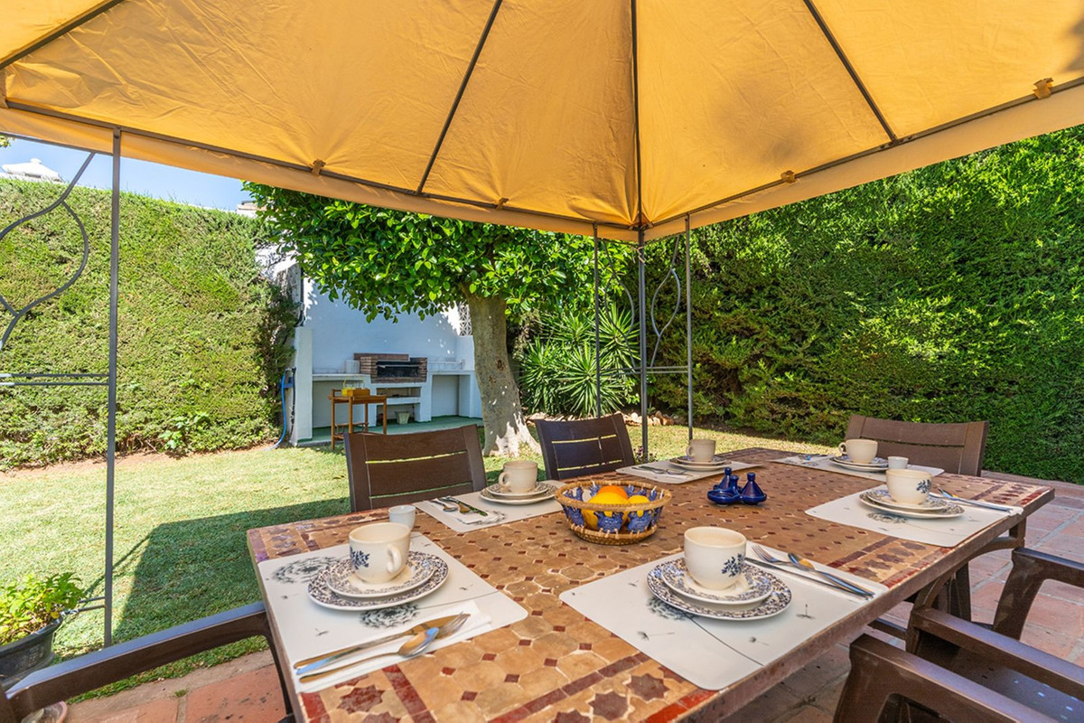 Se vende Villa - Chalet de 7 dormitorios en Costa Del Sol, Málaga, España