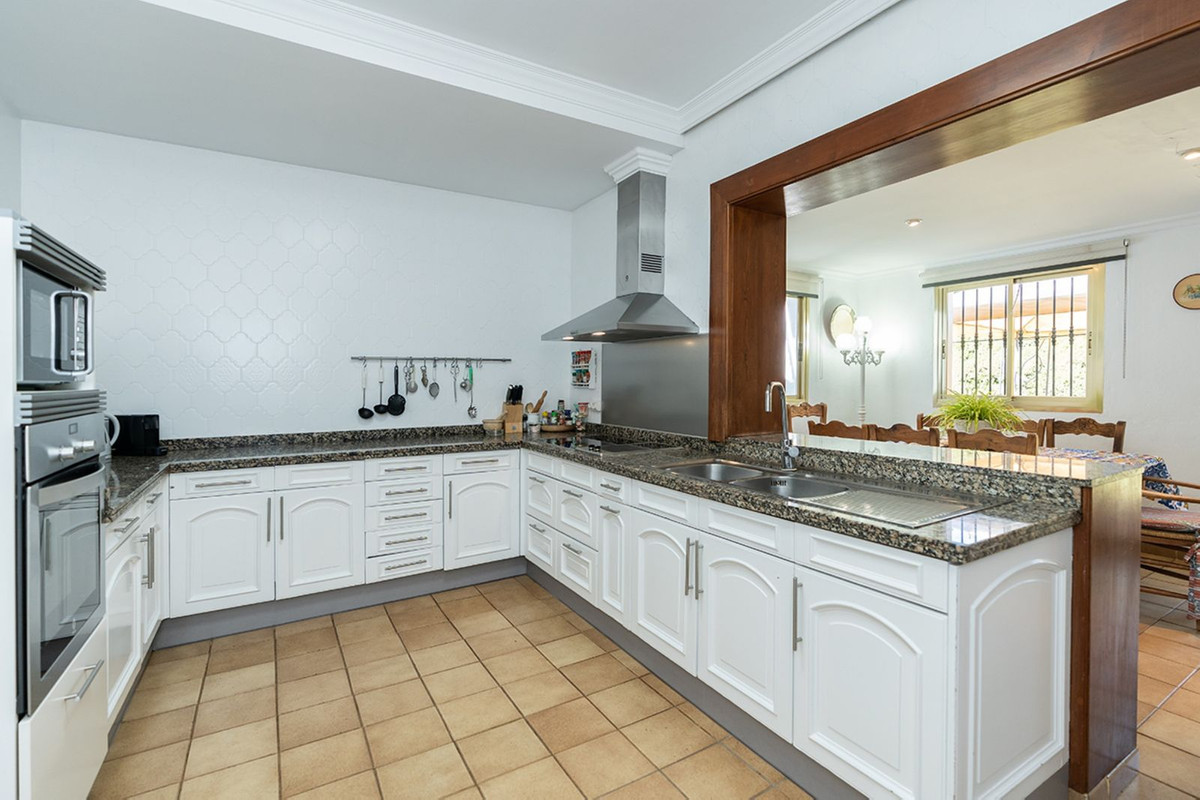 Se vende Villa - Chalet de 7 dormitorios en Costa Del Sol, Málaga, España
