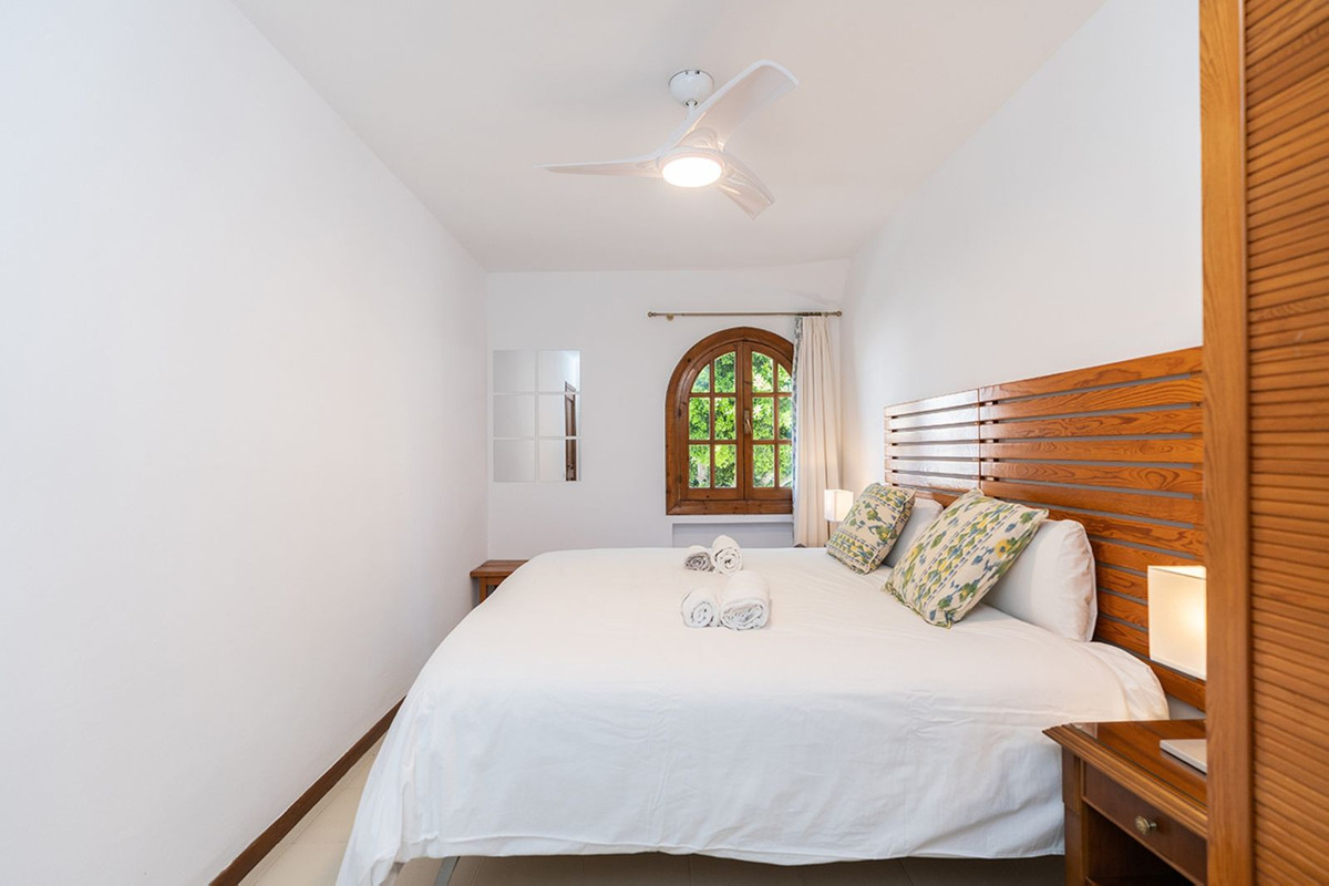 Se vende Villa - Chalet de 7 dormitorios en Costa Del Sol, Málaga, España