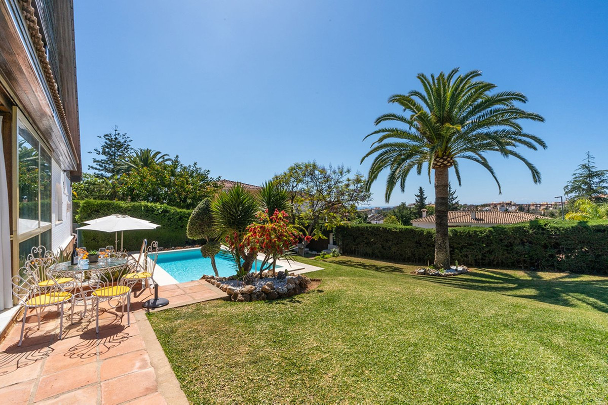 Se vende Villa - Chalet de 7 dormitorios en Costa Del Sol, Málaga, España