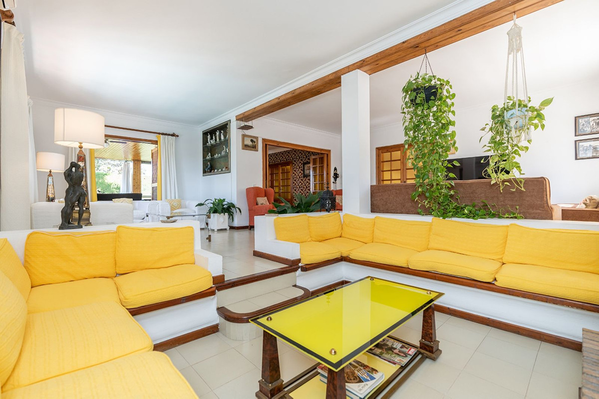 Se vende Villa - Chalet de 7 dormitorios en Costa Del Sol, Málaga, España