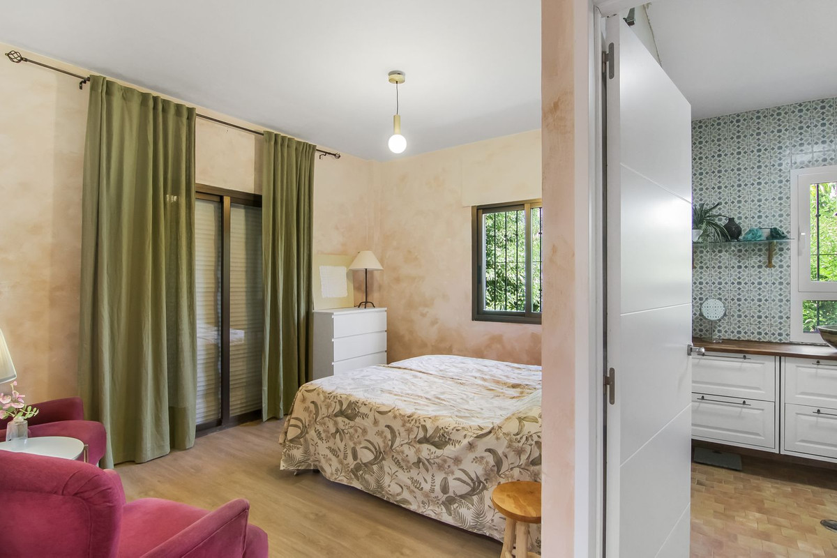 Se vende Villa - Chalet de 3 dormitorios en Costa Del Sol, Málaga, España