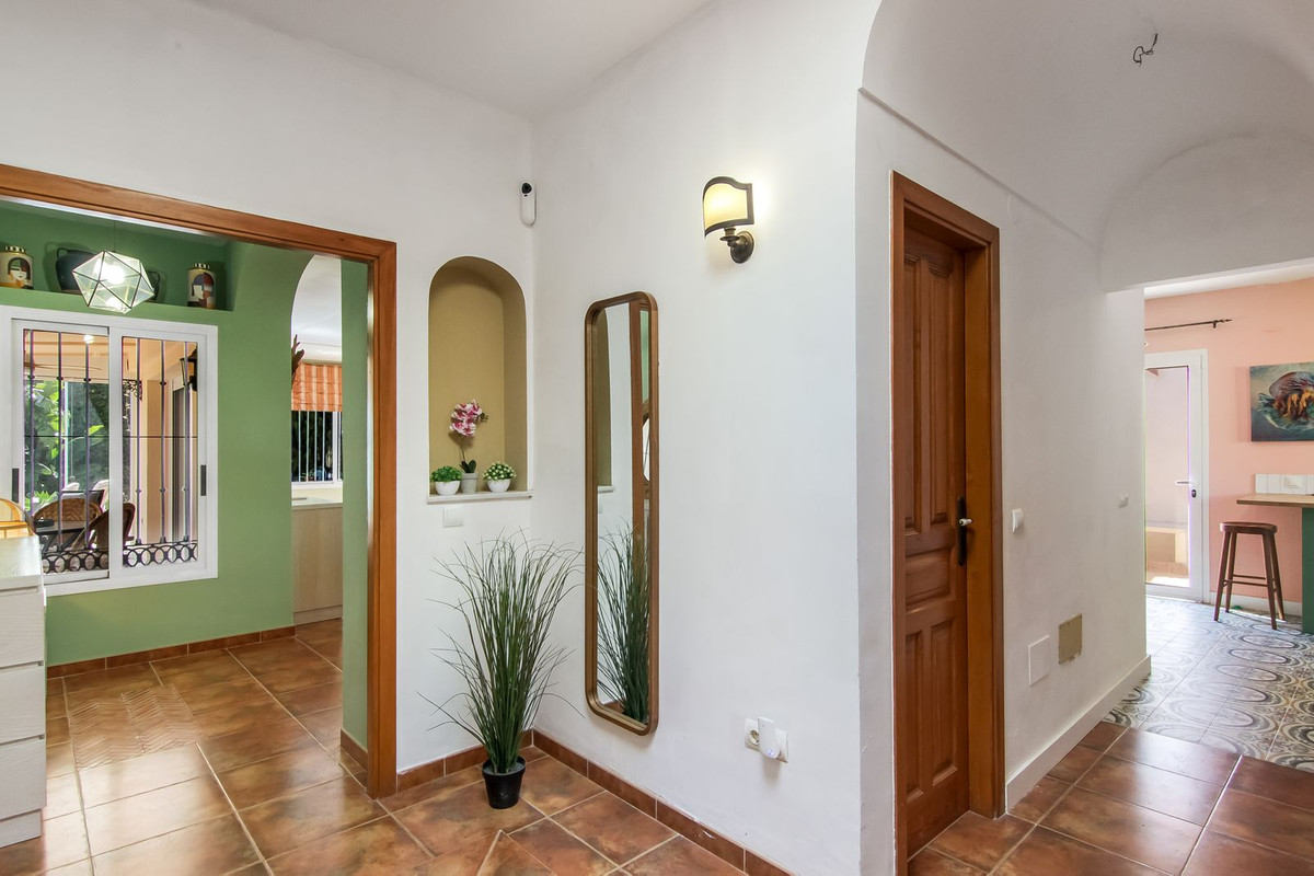 Se vende Villa - Chalet de 3 dormitorios en Costa Del Sol, Málaga, España