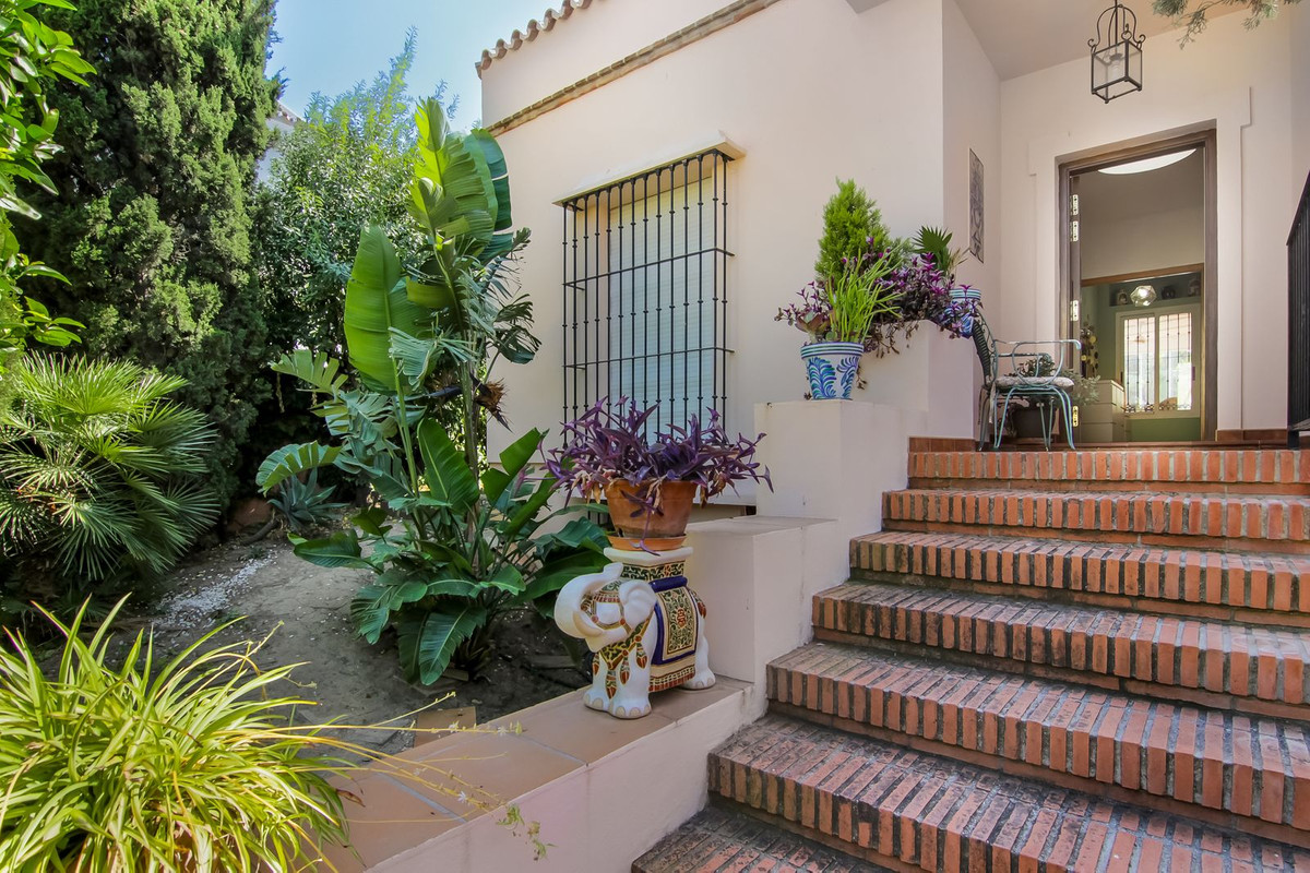 Se vende Villa - Chalet de 3 dormitorios en Costa Del Sol, Málaga, España