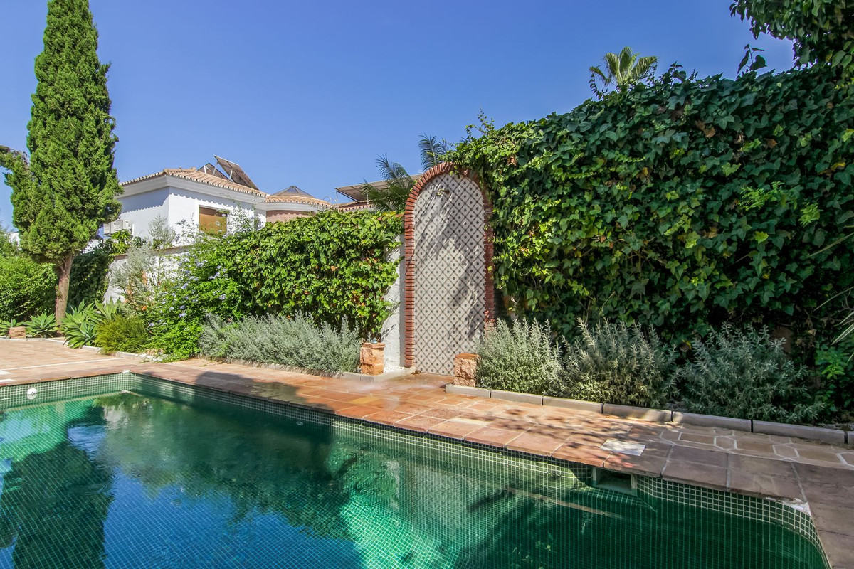 Se vende Villa - Chalet de 3 dormitorios en Costa Del Sol, Málaga, España
