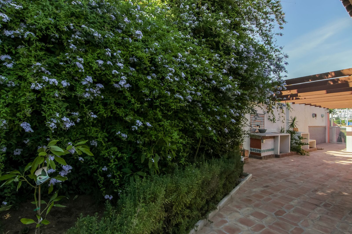 Se vende Villa - Chalet de 3 dormitorios en Costa Del Sol, Málaga, España
