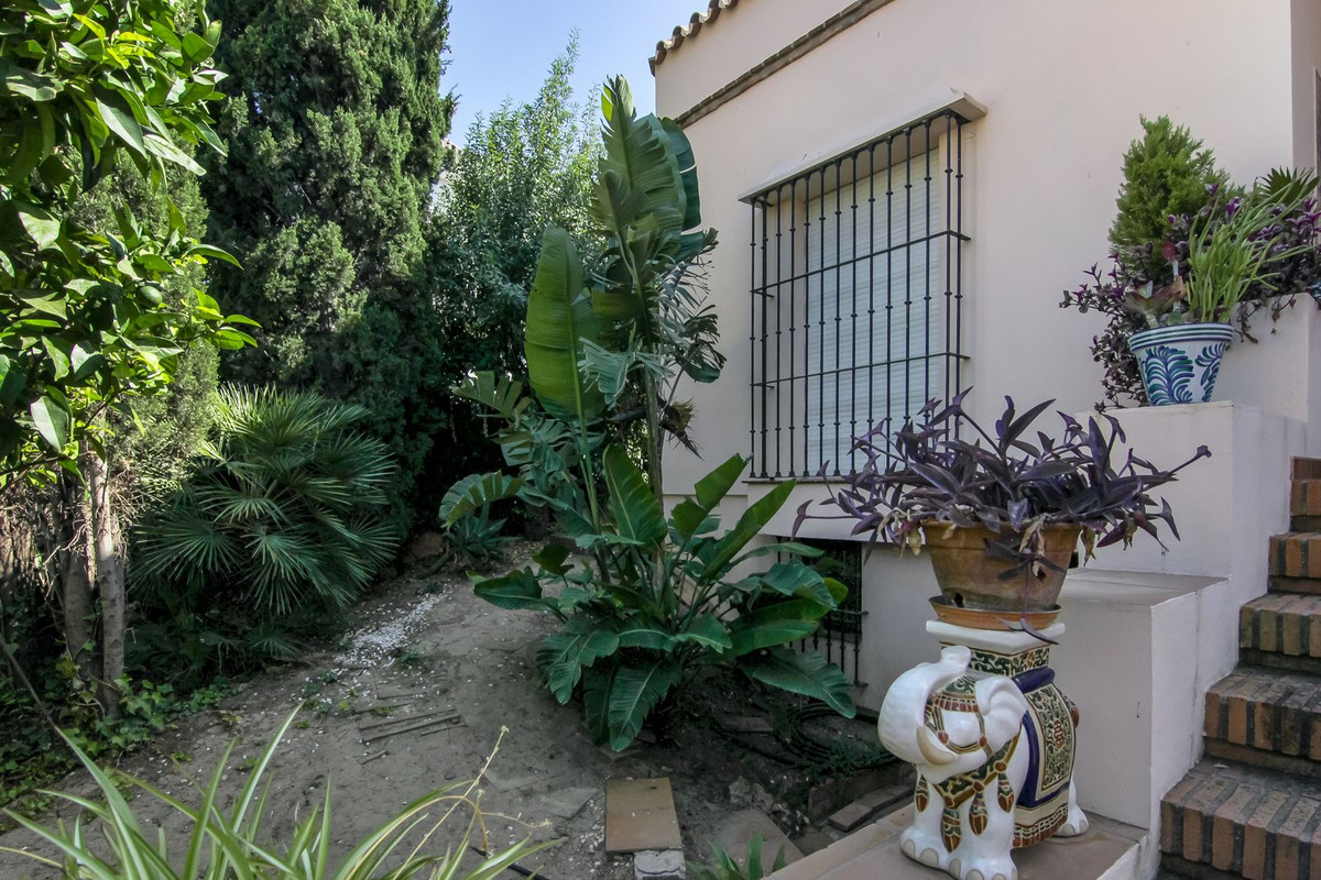 Se vende Villa - Chalet de 3 dormitorios en Costa Del Sol, Málaga, España