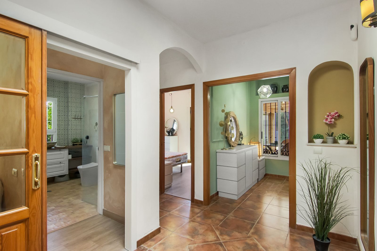Se vende Villa - Chalet de 3 dormitorios en Costa Del Sol, Málaga, España