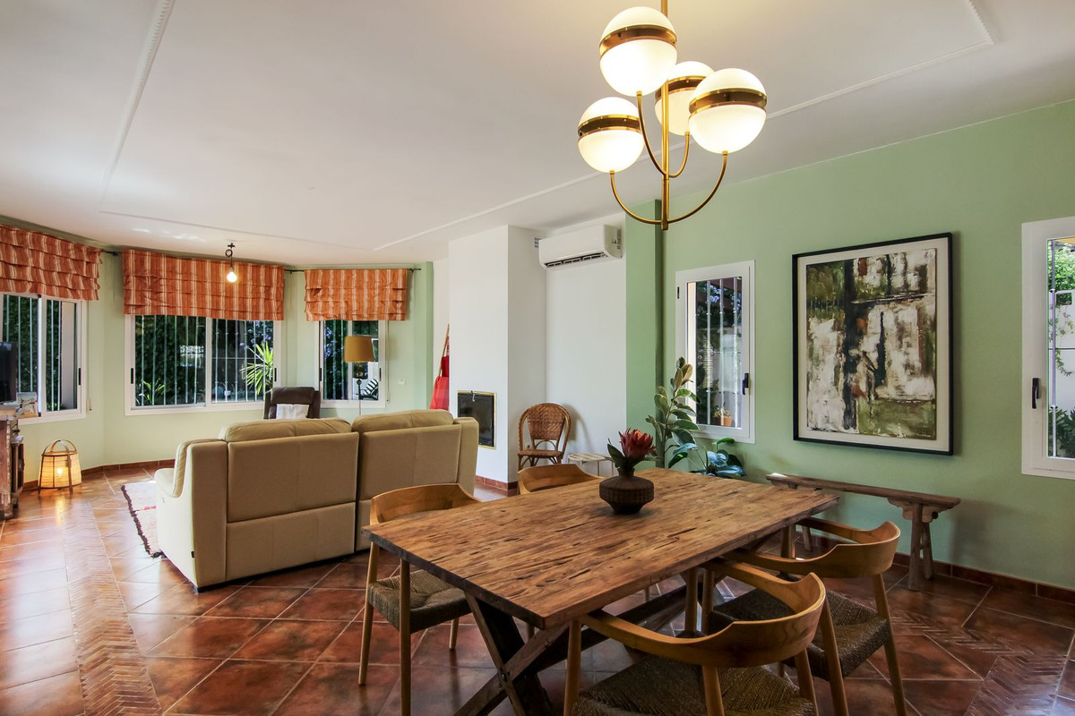 Se vende Villa - Chalet de 3 dormitorios en Costa Del Sol, Málaga, España