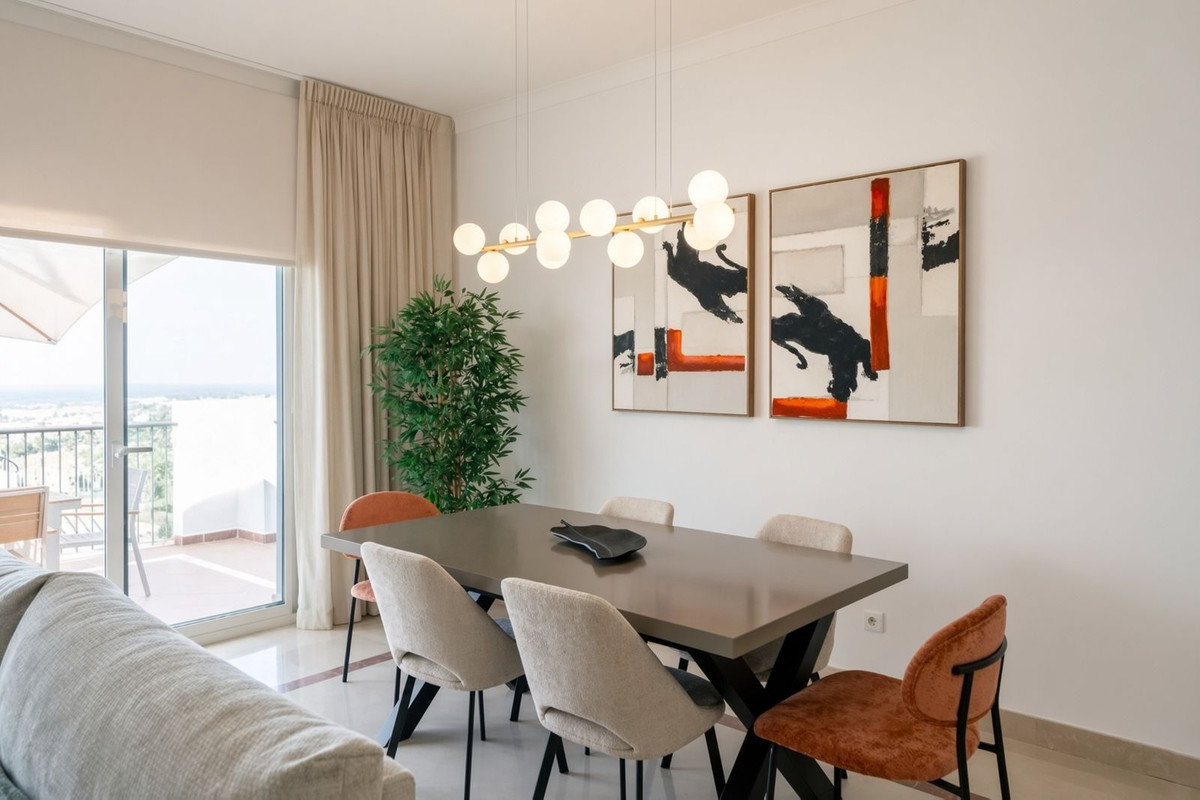 2 Bed Apartment for sale in El Paraiso Costa Del Sol, Málaga, Spain