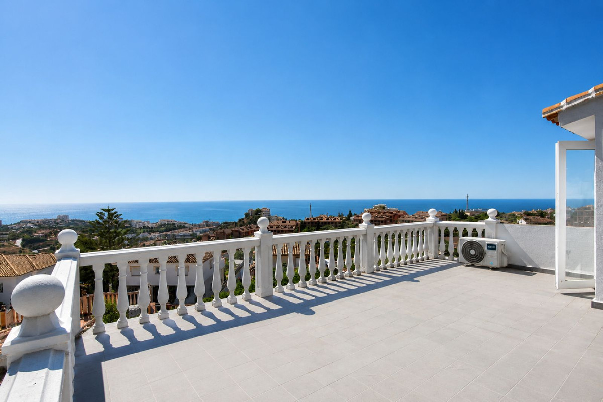4 Bed Townhouse for sale in Benalmadena Pueblo Costa Del Sol, Málaga, Spain
