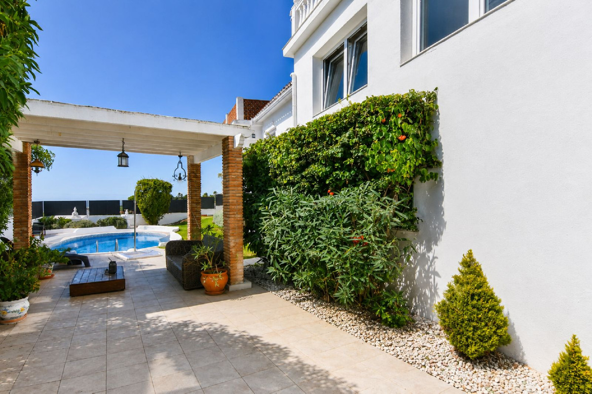 4 Bed Townhouse for sale in Benalmadena Pueblo Costa Del Sol, Málaga, Spain