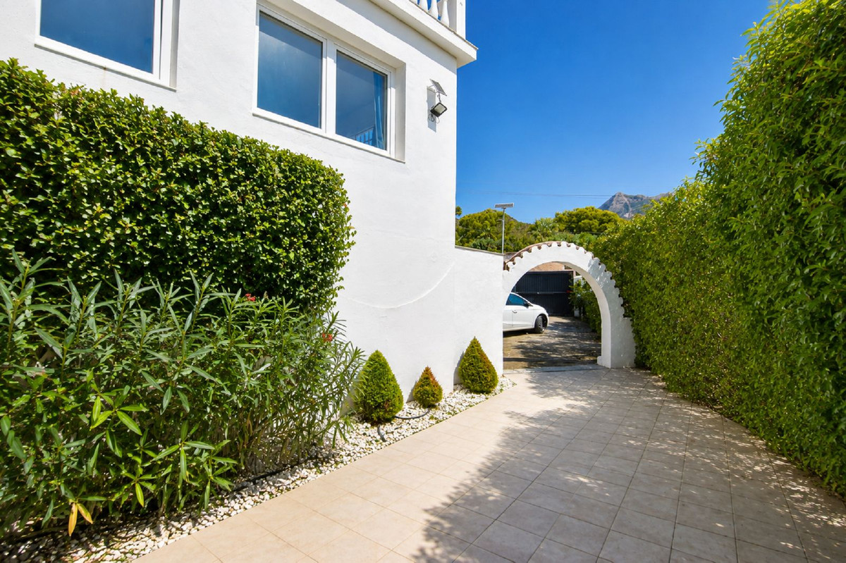 4 Bed Townhouse for sale in Benalmadena Pueblo Costa Del Sol, Málaga, Spain