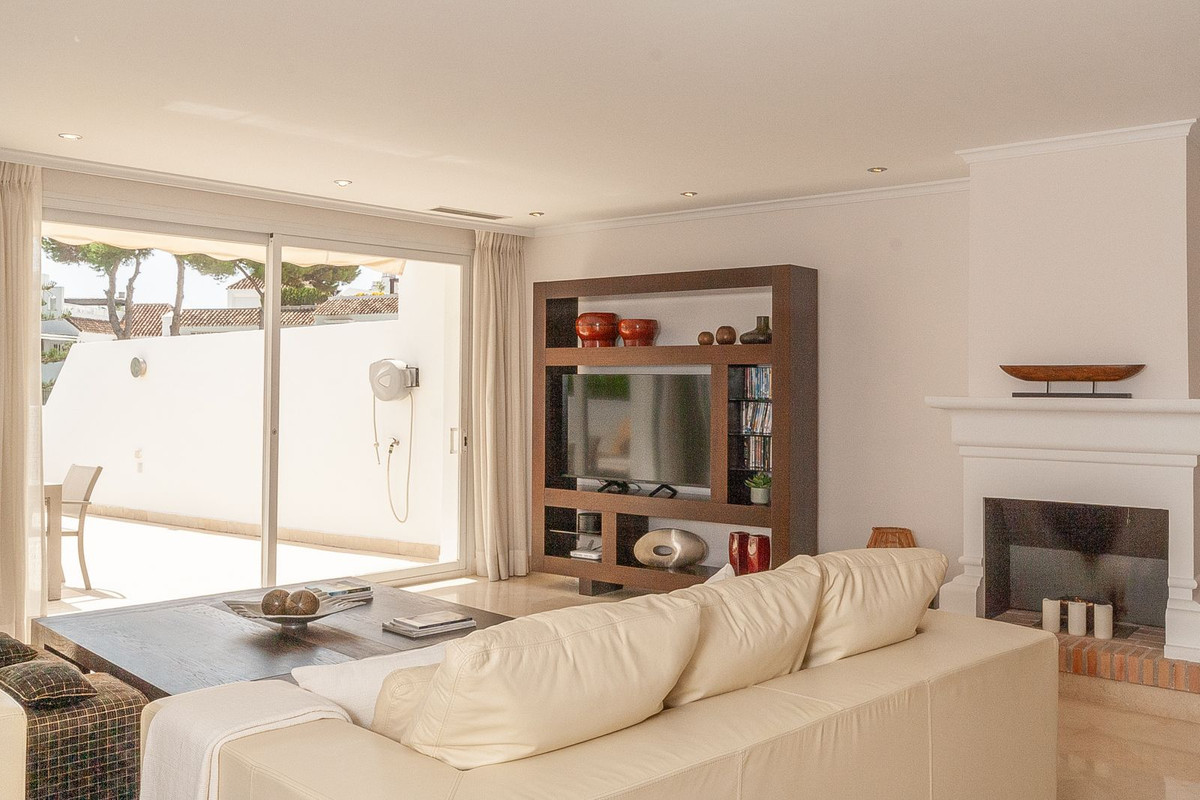 Se vende Apartamento Planta Media de 3 dormitorios en Costa Del Sol, Málaga, España