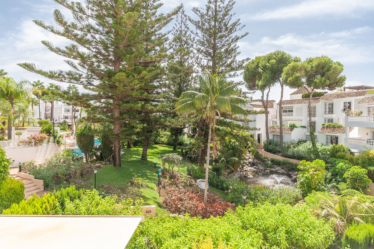 Se vende Apartamento Planta Media de 3 dormitorios en Costa Del Sol, Málaga, España