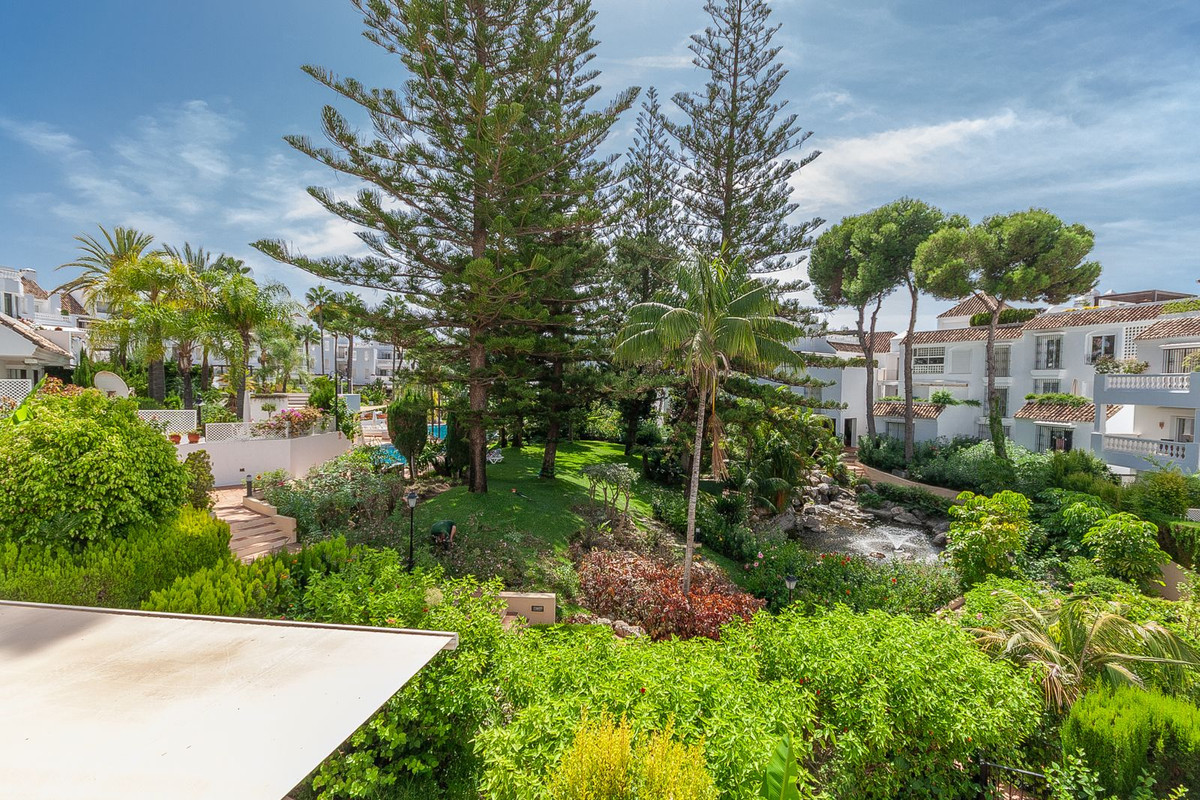 Se vende Apartamento Planta Media de 3 dormitorios en Costa Del Sol, Málaga, España