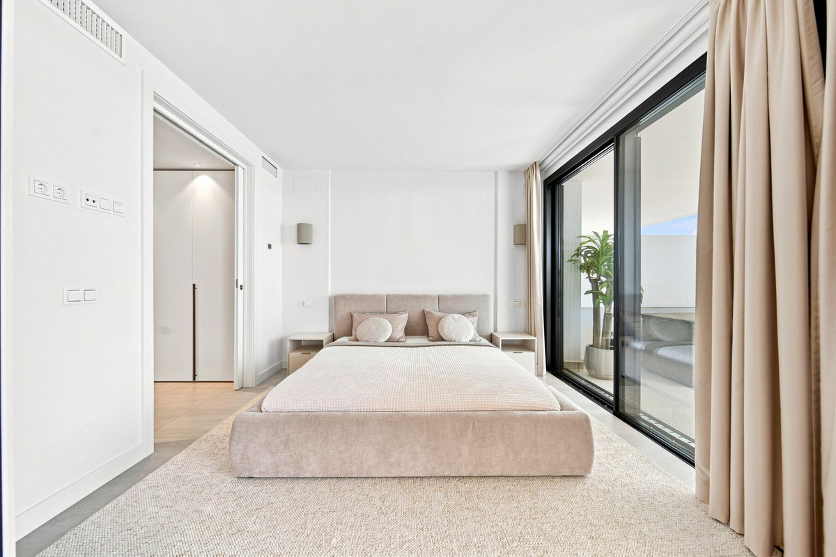 Se vende Apartamento Planta Media de 2 dormitorios en Costa Del Sol, Málaga, España