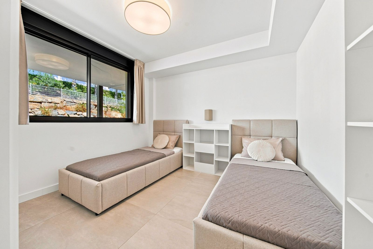 Se vende Apartamento Planta Media de 2 dormitorios en Costa Del Sol, Málaga, España