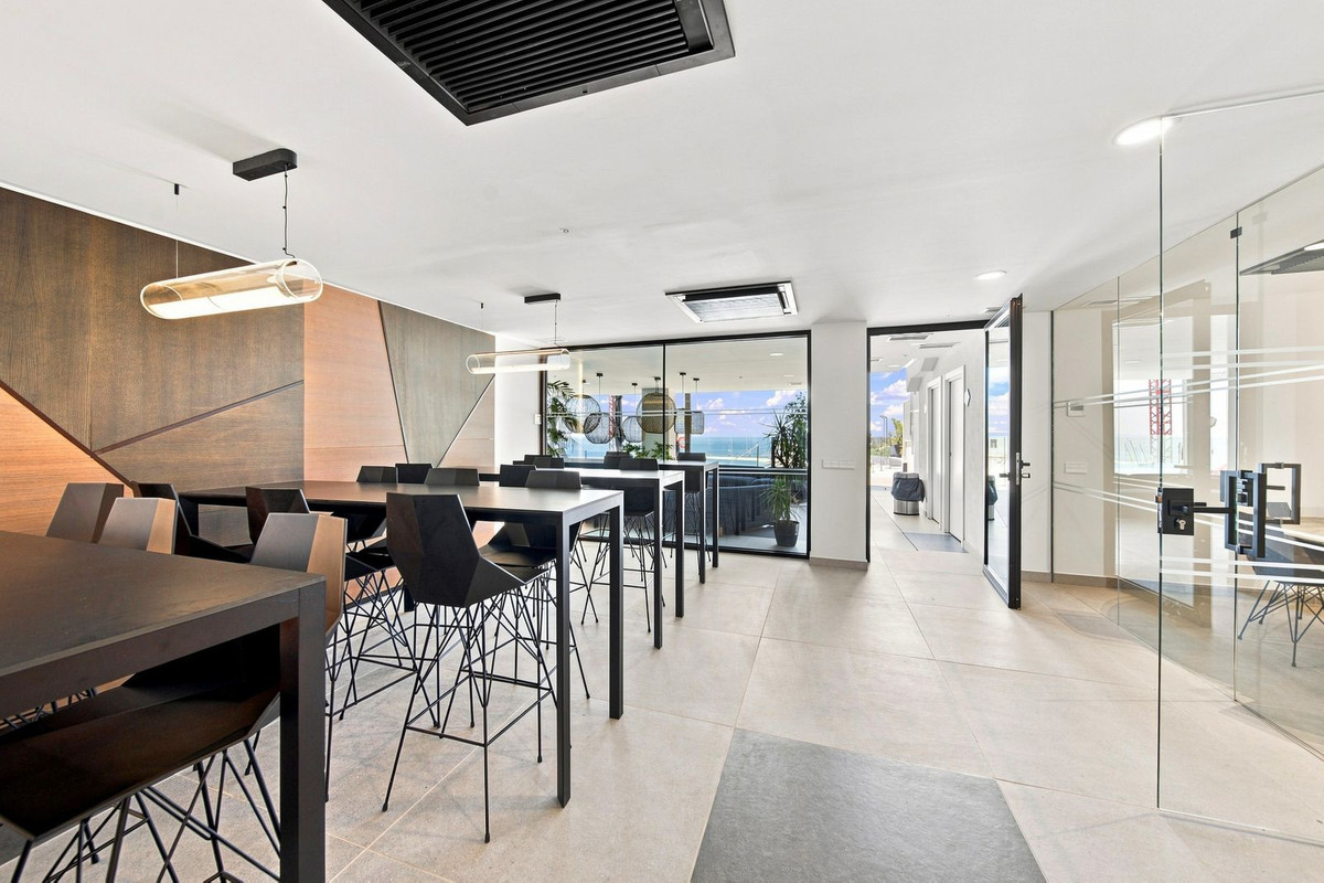 Se vende Apartamento Planta Media de 2 dormitorios en Costa Del Sol, Málaga, España