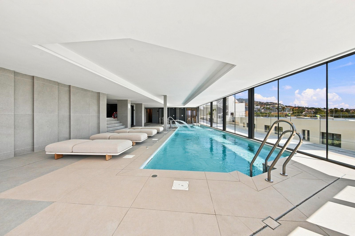 Se vende Apartamento Planta Media de 2 dormitorios en Costa Del Sol, Málaga, España